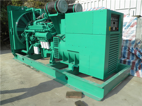 清原出租发电机 发电机组厂家：柴油发电机组的控制屏的作用是什么？