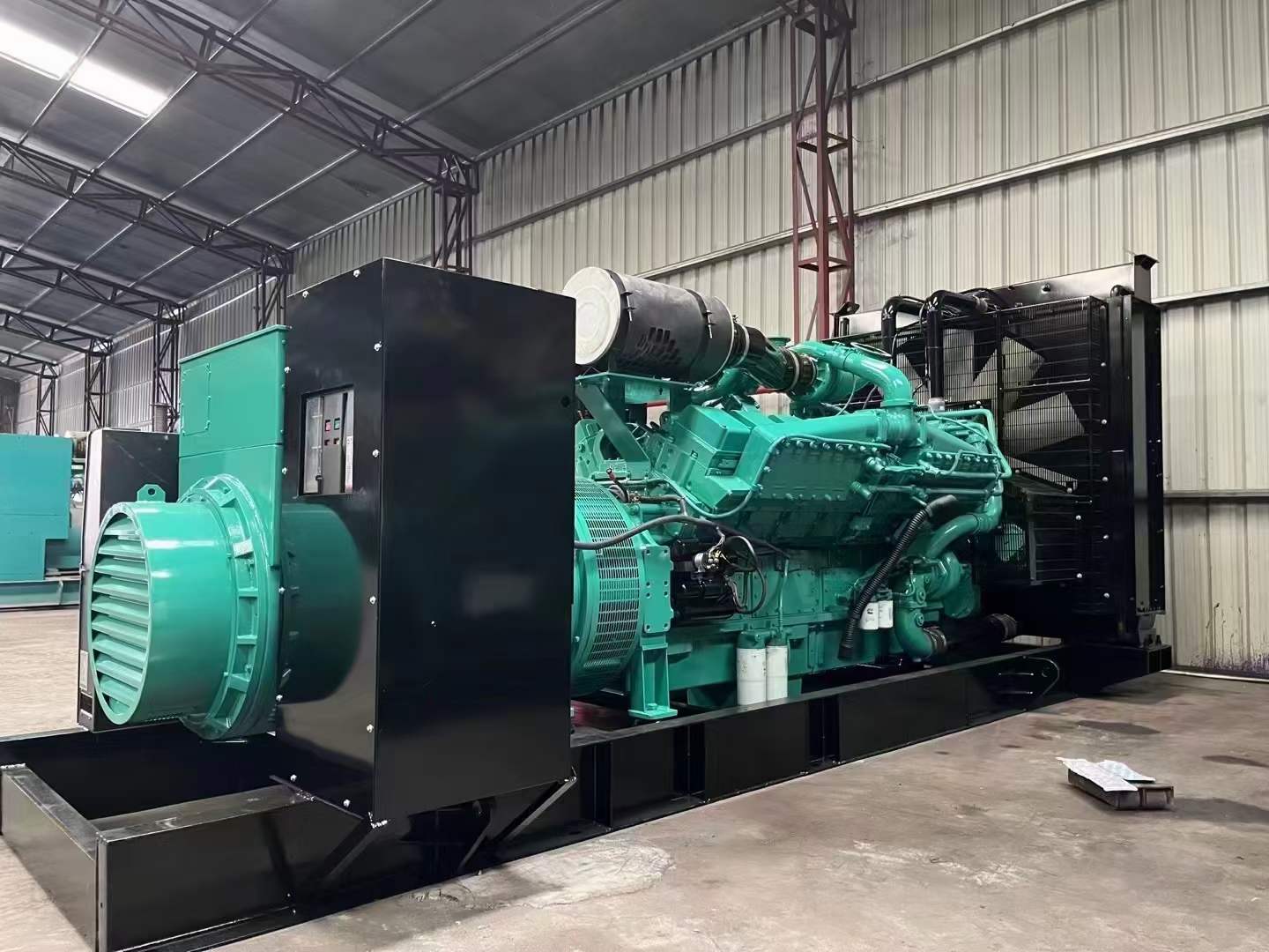 清原如何降低 800kW 柴油发电机输出电流的波动？