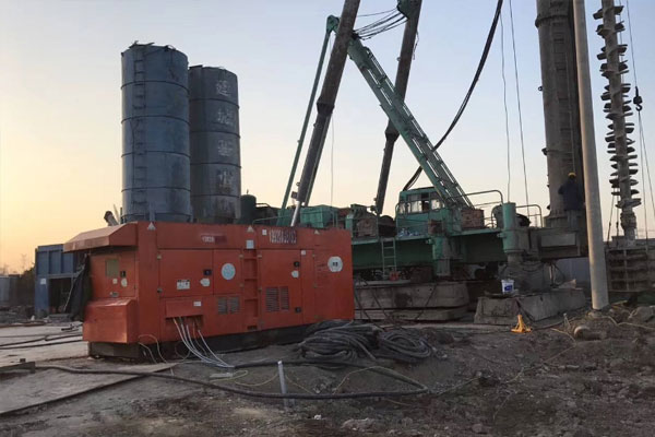 清原如何检查发电机组燃油系统的密封性？